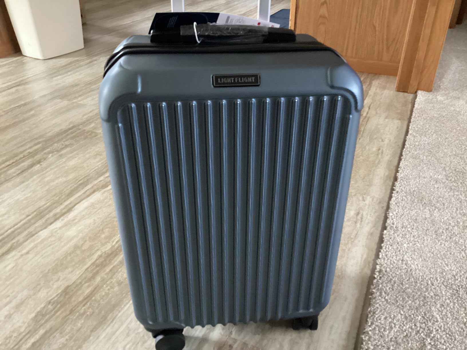 Carry On Luggage 22x14x9 Airline Approved, Durable Hard Shell Carry On Suitcases with Wheels, Expandable Hardside Lightweight Travel Luggage with TSA Lock 20 Inch Carry on, Glacier Gray customer photo 2