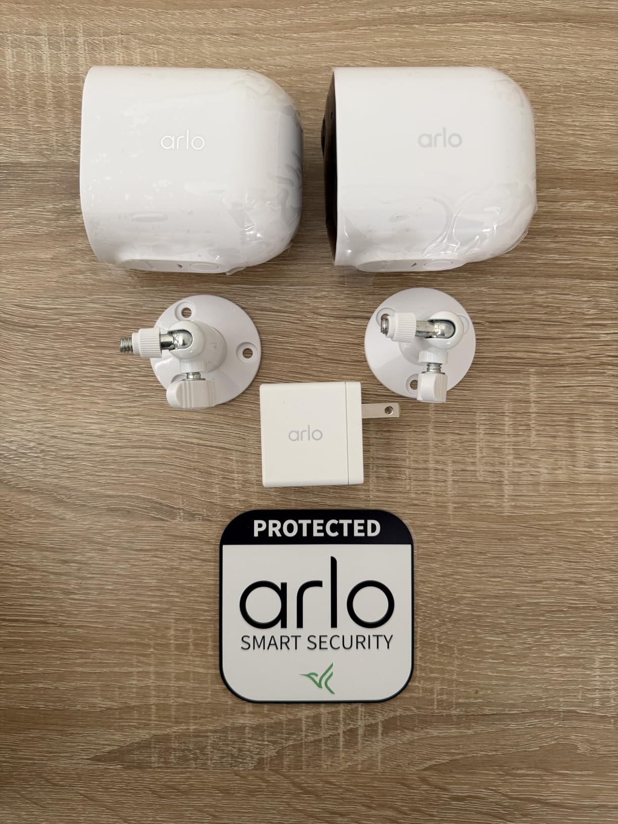 Arlo Pro Security Camera 2K HDR (6th Gen, 2025 Release) - Wireless Outdoor Camera, Rechargeable Removeable Battery, Emergency Response, 1-Month Trial of Secure Plan, 4 Cam customer photo 2