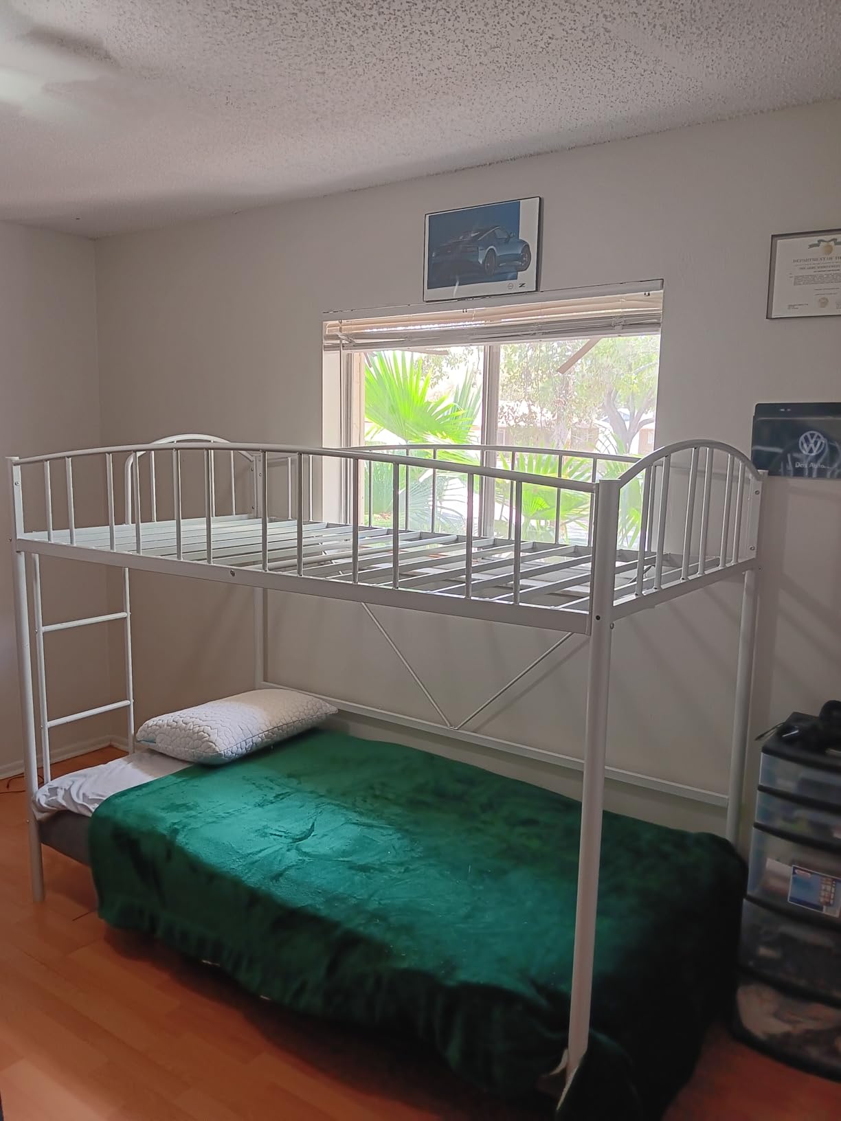 GarveeHome Loft Bed Twin Size, Heavy Duty Metal Loft Bed Frame with Arched Guardrail and Safety Ladder, Space-Saving, No Box Spring Needed, Modern White customer photo 1
