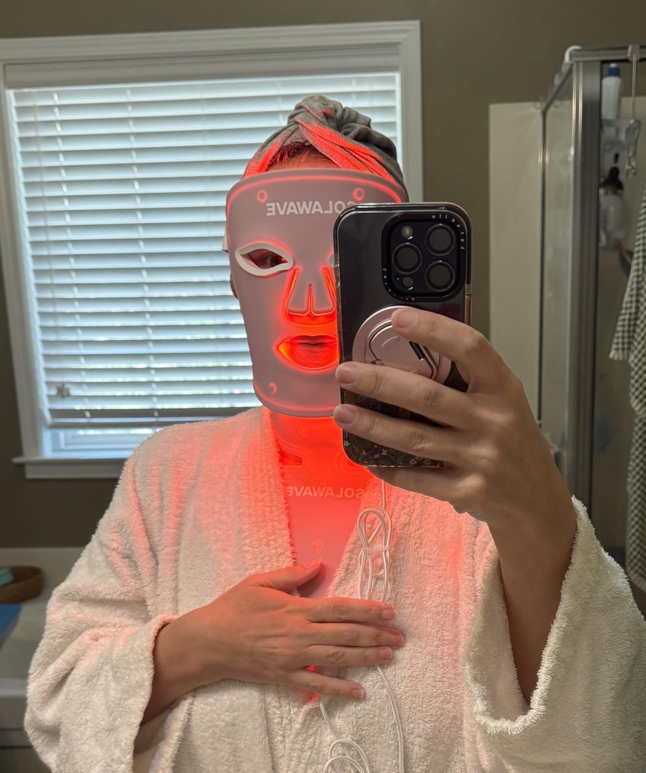 Solawave LED Light Therapy Face Mask | Red, Deep Red, Near Infrared & Amber LED Lights | Hands-Free Skincare Mask for At-Home Use | 3-Minute Sessions | Visibly Reduces Fine Lines & Wrinkles customer photo 2