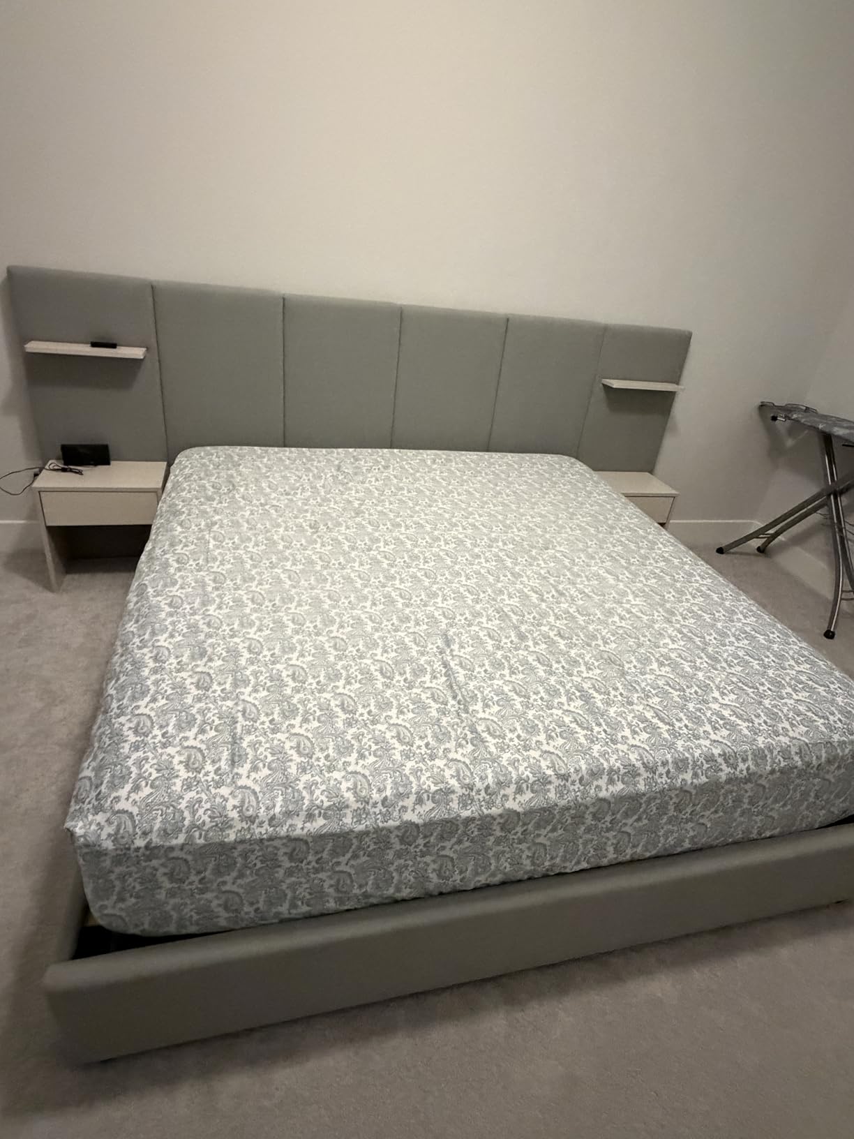 King Bed Frame with Storage & Built-in Nightstands, Velvet Upholstered Platform Bed Frame with Drawers & 2 Floating Storage Shelves, Noise-Free, No Box Spring Needed, Easy Assembly, Beige customer photo 1