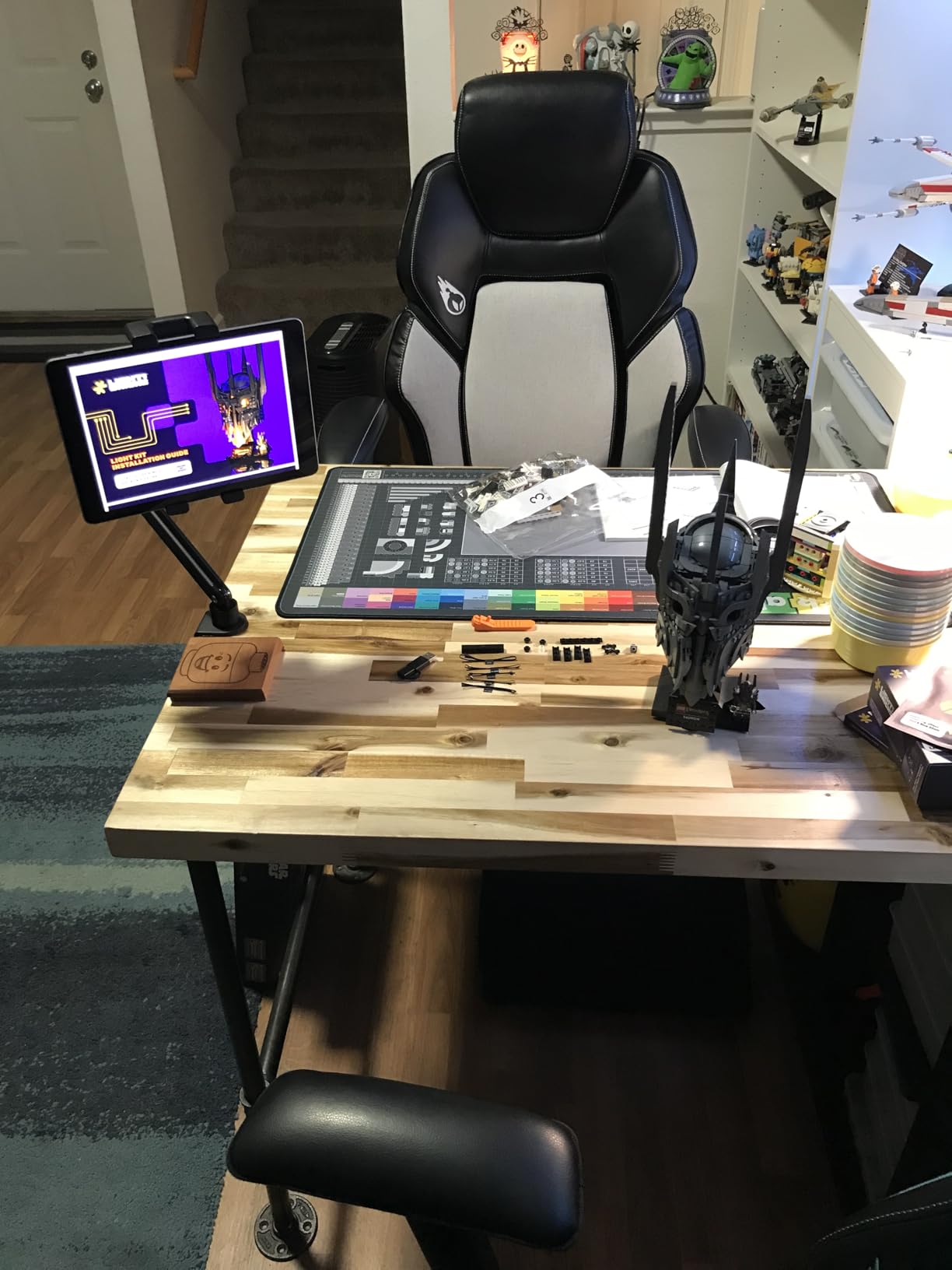 Urmust Tablet Stand for Desk, Adjustable iPad Holder for Bed, 360° Rotation, Sturdy Aluminum Tablet Arm Mount for 4.7