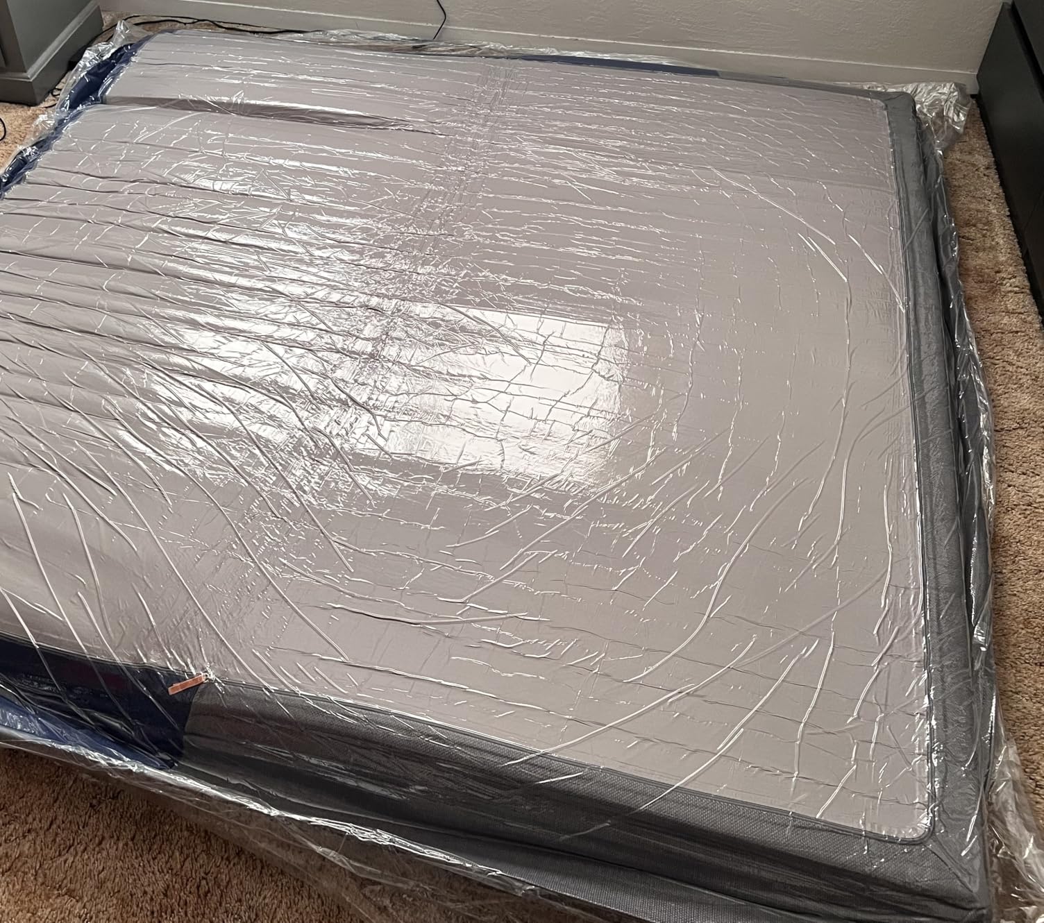 Sweetnight CoolNest 12 Inch Queen Size Mattress, Memory Foam Cooling Mattress for Cool Night Sleep, 5-Zone Ergo Support for Pressure Relief, Medium Firm, CertiPUR-US Certified customer photo 1