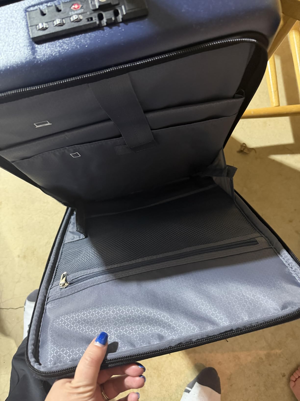 KROSER Hardside Expandable Carry On Luggage 22x14x9 Airline Approved With Front Business Pockets, 20 Inch Suitcases with Wheels, Carry on Suitcase with TSA Lock & USB Port, Steel Grey customer photo 2
