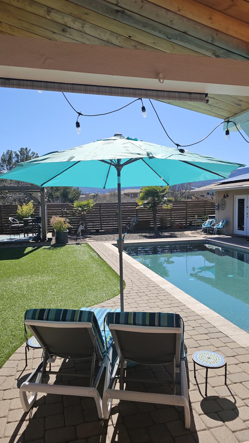MEWAY 9ft Patio Umbrella Outdoor Table Umbrellas with Push Button Tilt and Crank, Market Umbrella 8 Sturdy Ribs for Deck, Garden, Pool and Backyard, Beige customer photo 2