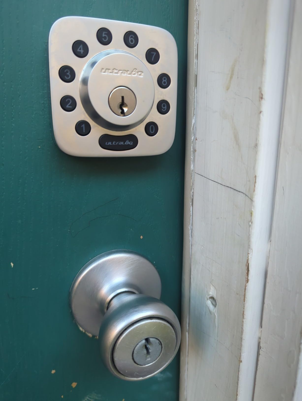 ULTRALOQ Bolt Fingerprint Smart Lock with Door Sensor, Built-in WiFi, Works with Apple Home, Alexa, Google, SmartThings, Keyless Entry Deadbolt with App, Code, Remote Control, Auto Unlock, Auto-Lock customer photo 2
