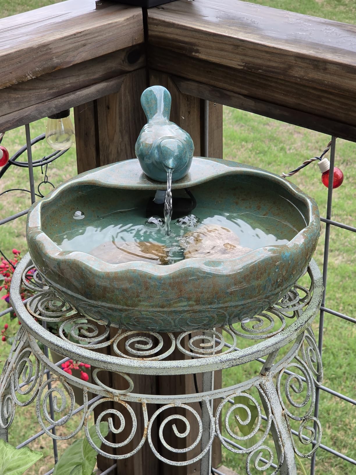 Ceramic Solar Fountain Bird Bath with Battery Backup,Bird Bath for Outside,Bird Bath Bowl for Garden, Patio & Yard Decor,Working at Night for at Least 6 Hours (Bird). customer photo 2
