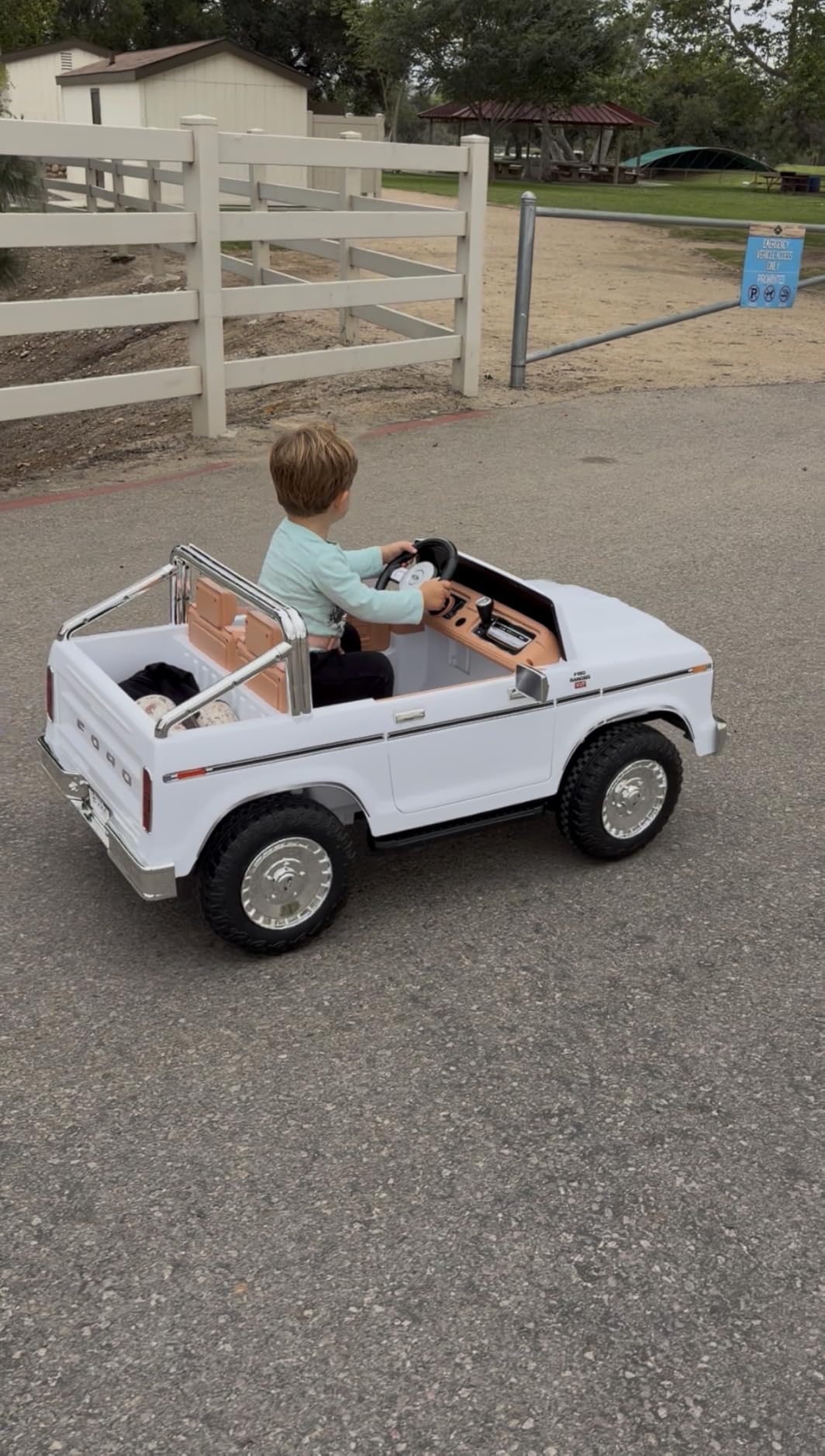 ANPABO Licensed Ford F-150 24V 2 Seater Ride on Car for Kids, 4x100W Motors for All-Terrain Electric Car with Parental Remote, Retro Style, 3-Speeds, Large Storage Box, Music Player, Aged 3-8, Blue customer photo 1
