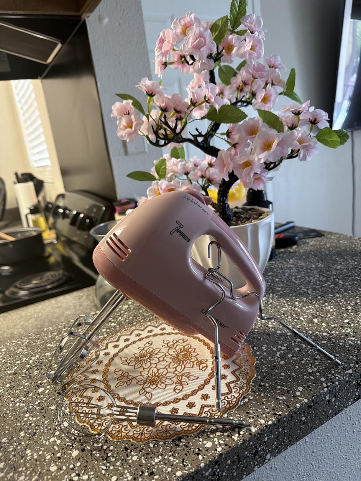 LILPARTNER Hand Mixer Electric, Ultra Power Kitchen Hand Mixer With 7-Speed & 5 Stainless Steel Accessories for Whipping Dough, Cream, Cake, Dishwasher Safe, Pink customer photo 2