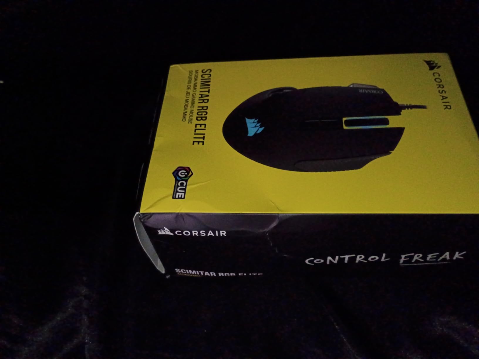 Scimitar RGB Elite Wired MOBA/MMO Gaming Mouse - 18,000 DPI - 17 Programmable Buttons - iCUE Compatible - PC, Mac, PS5, PS4, Xbox - Black customer photo 1