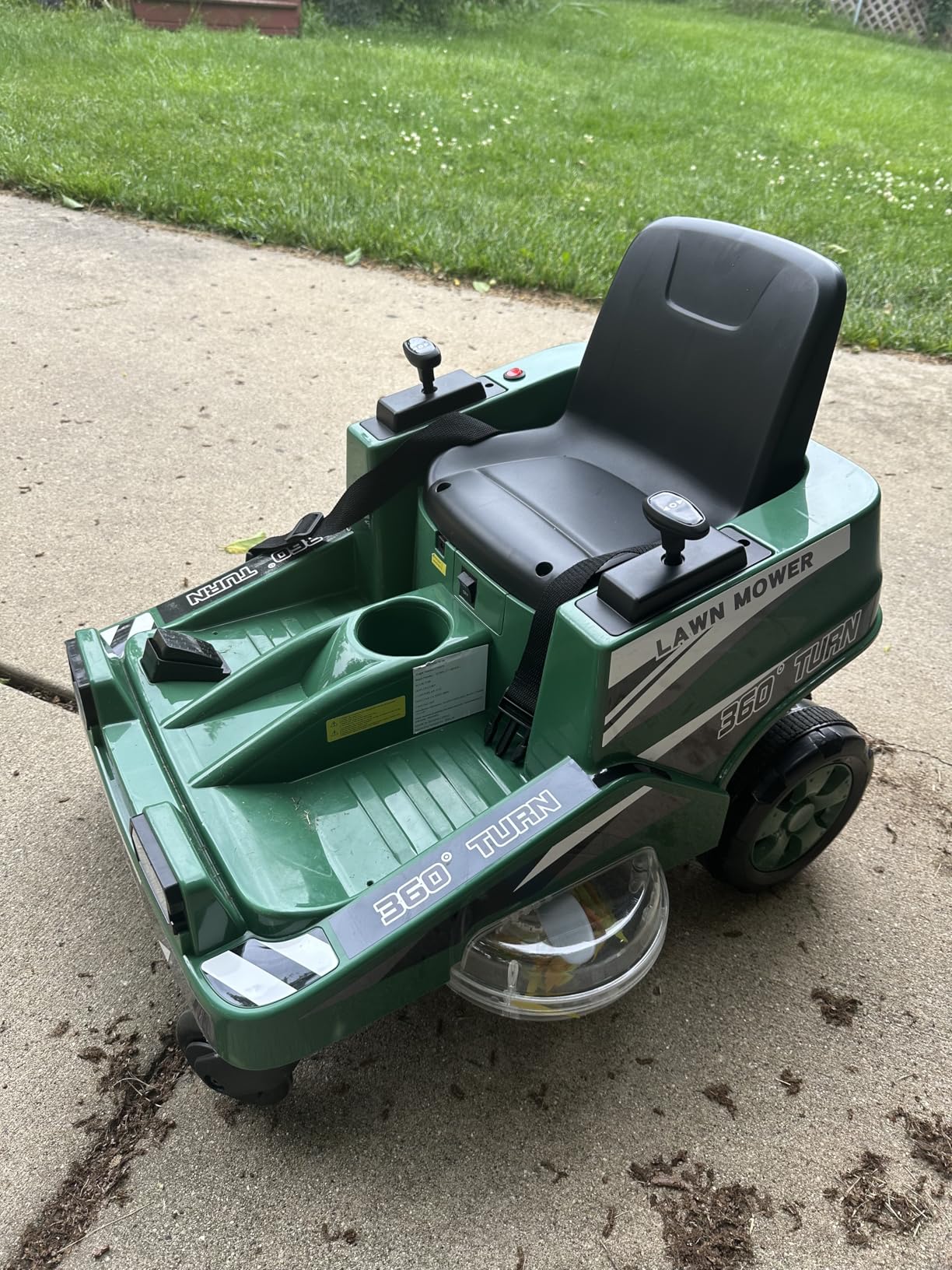 Costzon Ride on Lawn Mower for Kids, 12V Toddler Electric Car with 360° Twist and Turn, Dual Control Sticks, LED Lights, Outdoor Ride on Toy Gift for Boys & Girls Aged 3-8 (Dark Green) customer photo 1