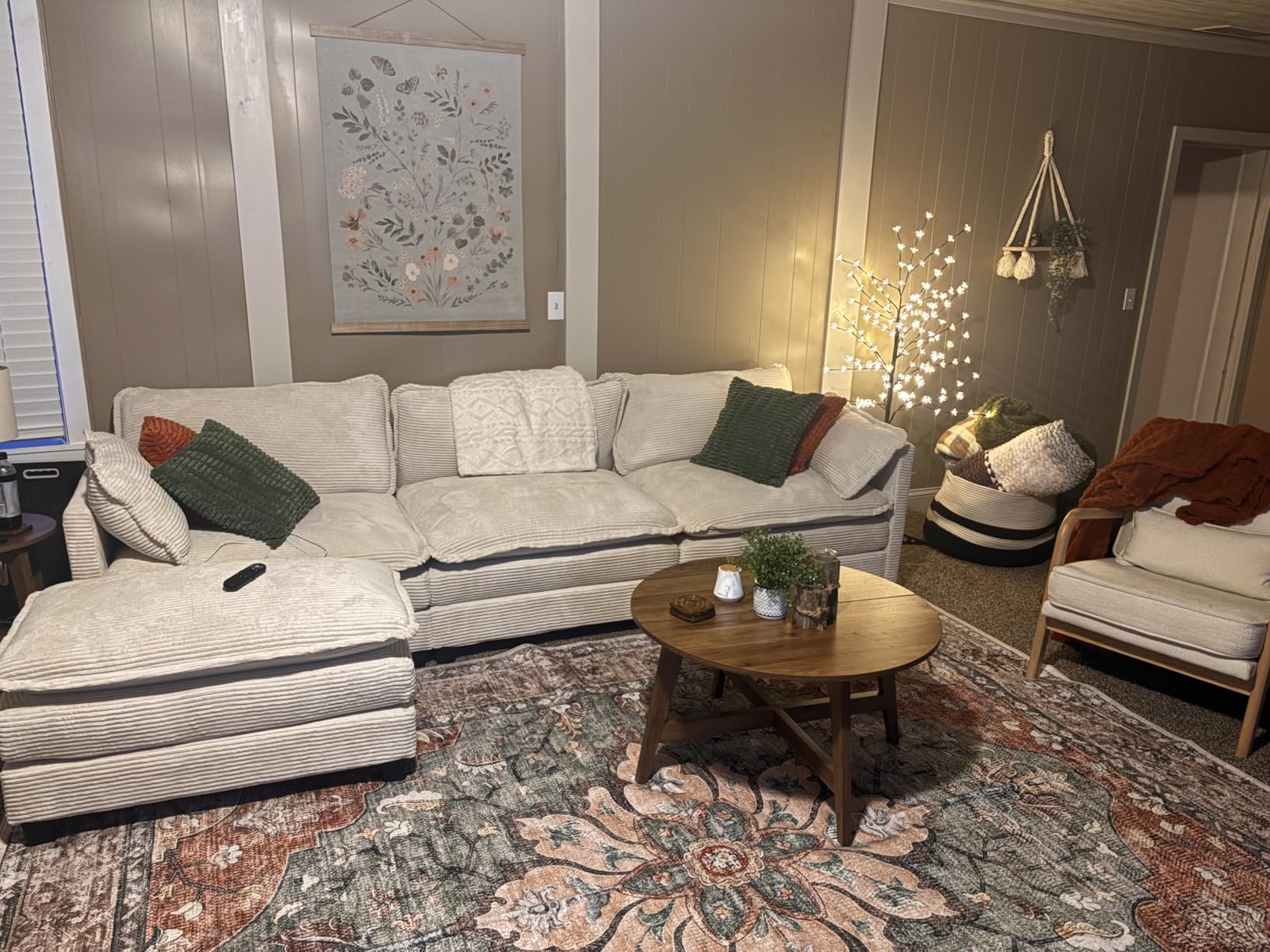 VASAGLE MAEZO Collection - Round Coffee Table, 31.5-Inch Center Table, Tapered Legs, Curved Transitions, Easy to Assemble, for Living Room, Honey Brown ULCT251KB01S customer photo 1
