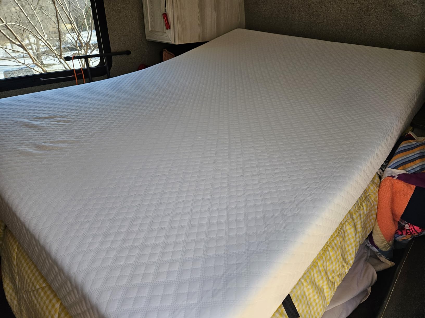 CloudDrift Full Size Mattress, 6 Inch Memory Foam Mattress in a Box, Fiberglass Free, Relieve Pressure with Medium Firm Support, Motion Isolation, CertiPUR-US Certified customer photo 2