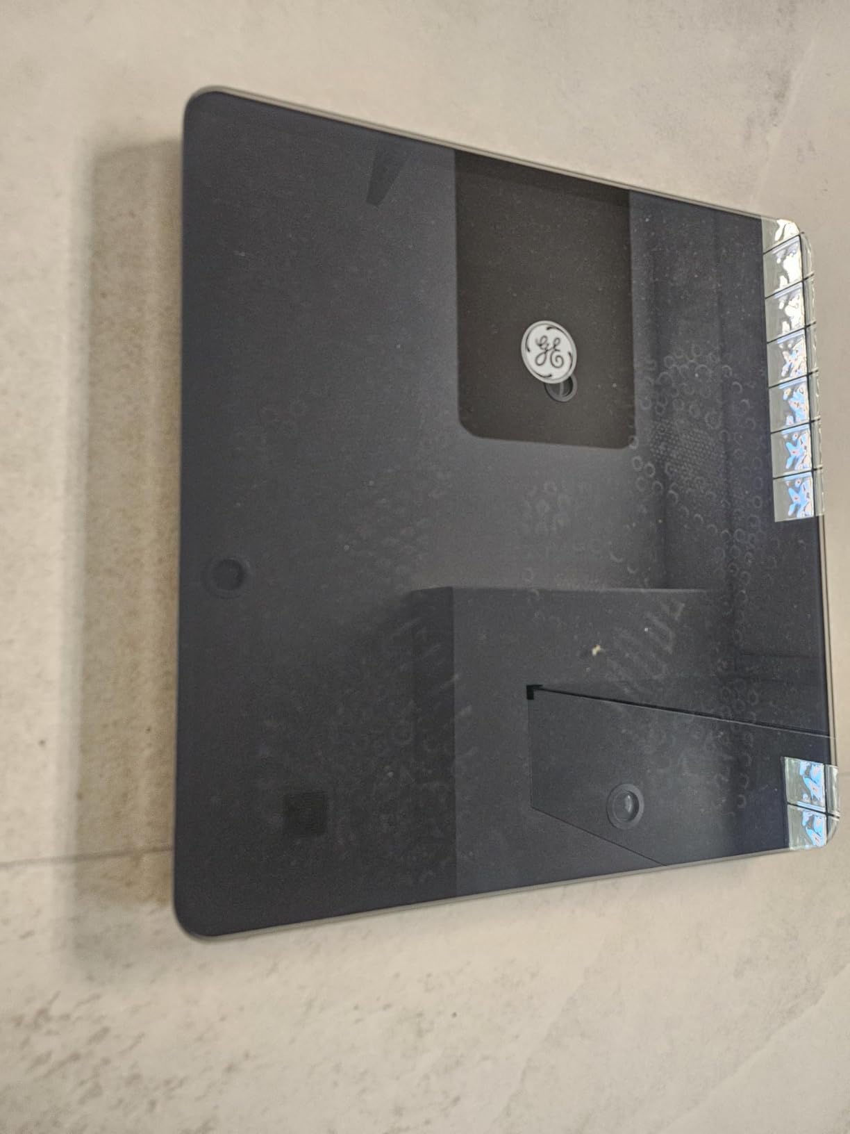 GE Smart Scale for Body Weight: Body Fat, BMI, Digital Bathroom Scale - 14 Body Composition Analyzer Health Monitor, Highly Accurate Bluetooth Weighing Scale with App 400 lb, 11 Inch customer photo 2