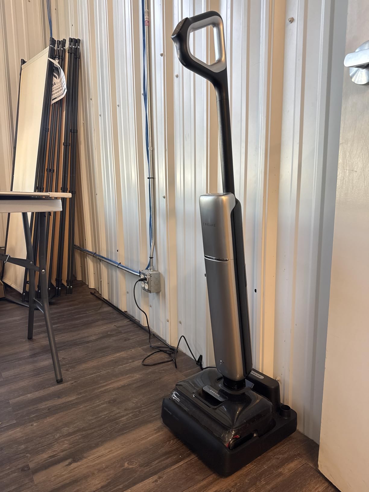 DREAME Aero Pro Wet Dry Vacuum Mop, Ultra-Slim with Hot Self-Cleaning/Self-Drying, 0 Hair Tangle Great for Pet Owner, Powerful Wet Dry Vacuum with 60min Runtime, Pick-up & Mop at The Same Time customer photo 1