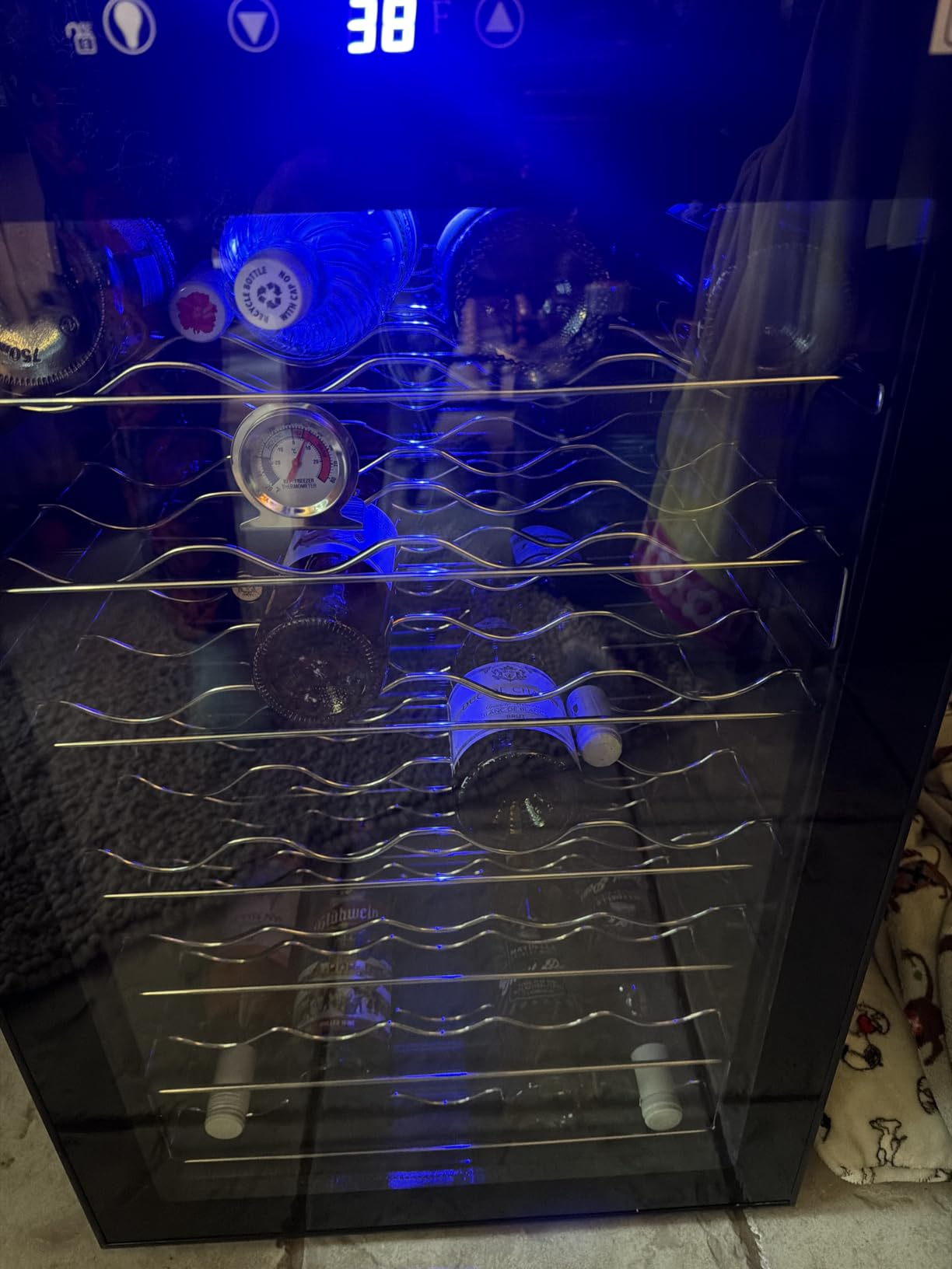 Feelfunn 12 Bottle Wine Cooler Refrigerator - Small Wine Fridge for Red, White, Champagne, Freestanding Wine Cellar with Glass Door & Digital Temperature Control for Home Bar, Office customer photo 2