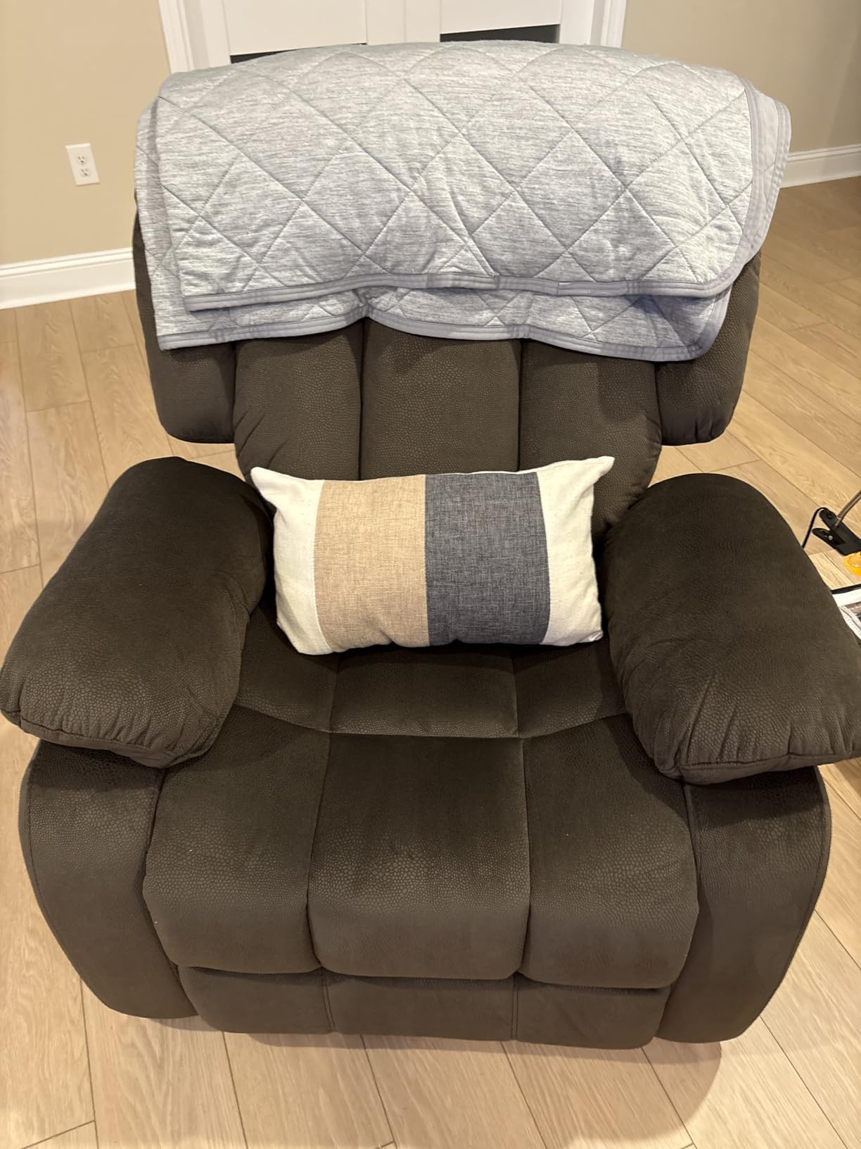 EBELLO Manual Reclining L-Shaped Sectional Sofa Set, Soft Fabric Corner Couch with Center Console, Cup Holders and Storage - Perfect Living Room Home Set Furniture, Light Brown customer photo 2