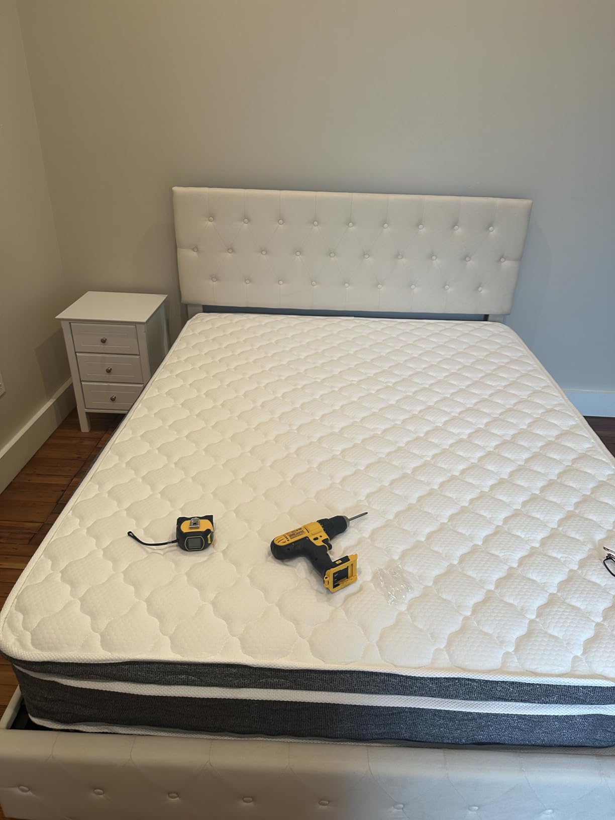 Keyluv Modern Queen Size Upholstered Bed Frame with 4 Storage Drawers, Button Tufted Headboard Design, Solid Wooden Slat Support, Easy Assembly, Soft Velvet, Beige customer photo 2