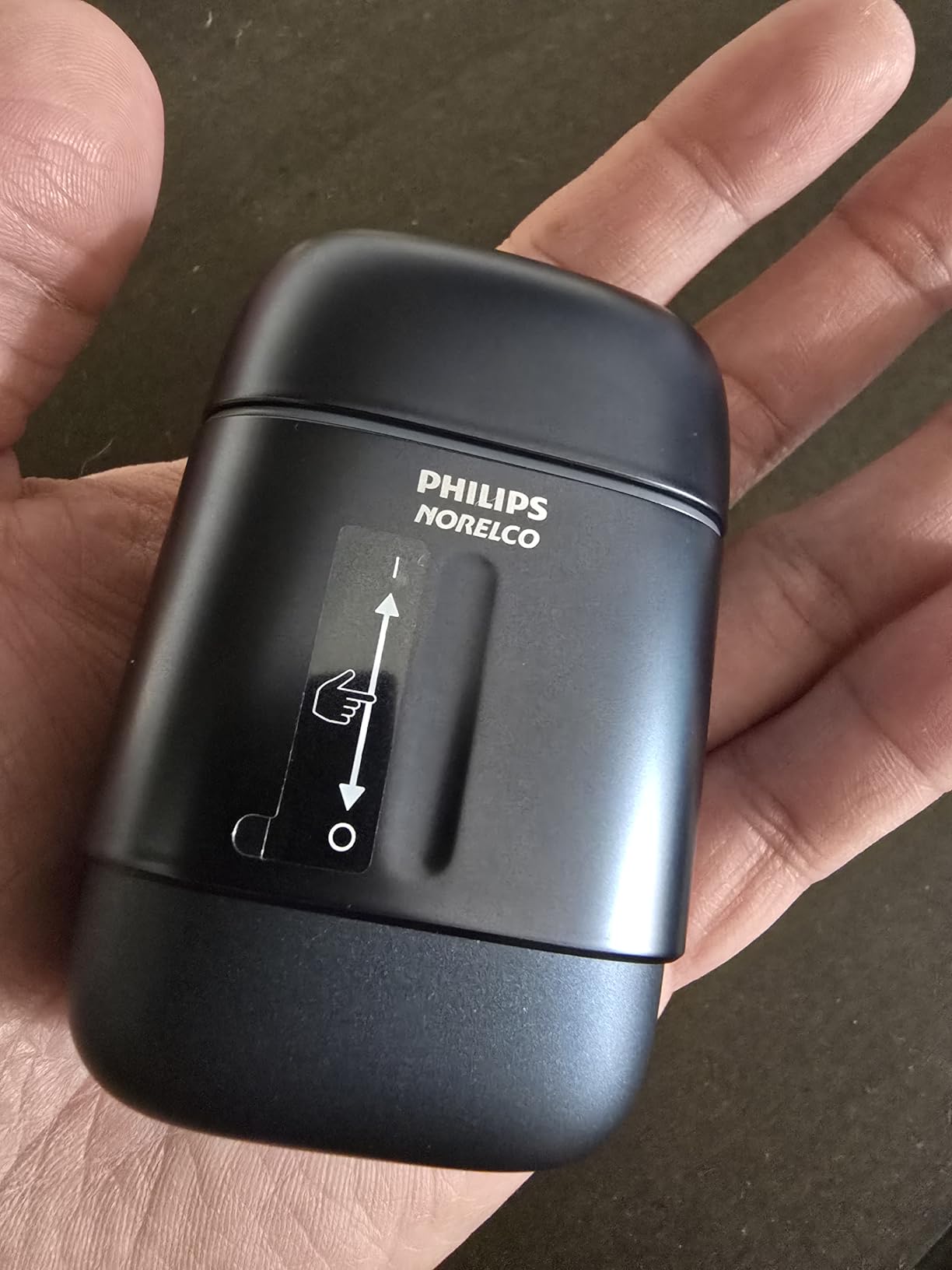 Philips Norelco Shaver 500 Series - Compact Electric Shaver, Lift & Cut System, SteelPrecision Blades, 3D Floating Heads, Wet & Dry Shave, Travel Case, Travel Lock, Magnetic Cap, Model S591/94 customer photo 1