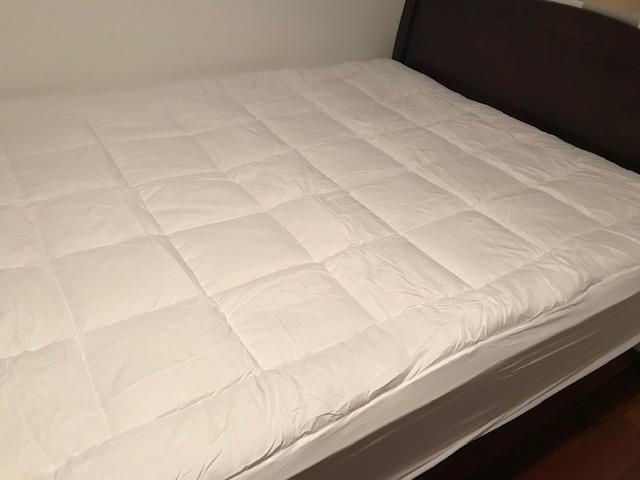 WhatsBedding 5 Inch Queen Mattress Topper Breathable Bamboo Viscose Air Layer, Memory Foam Mattress Topper Queen Size Blue customer photo 2