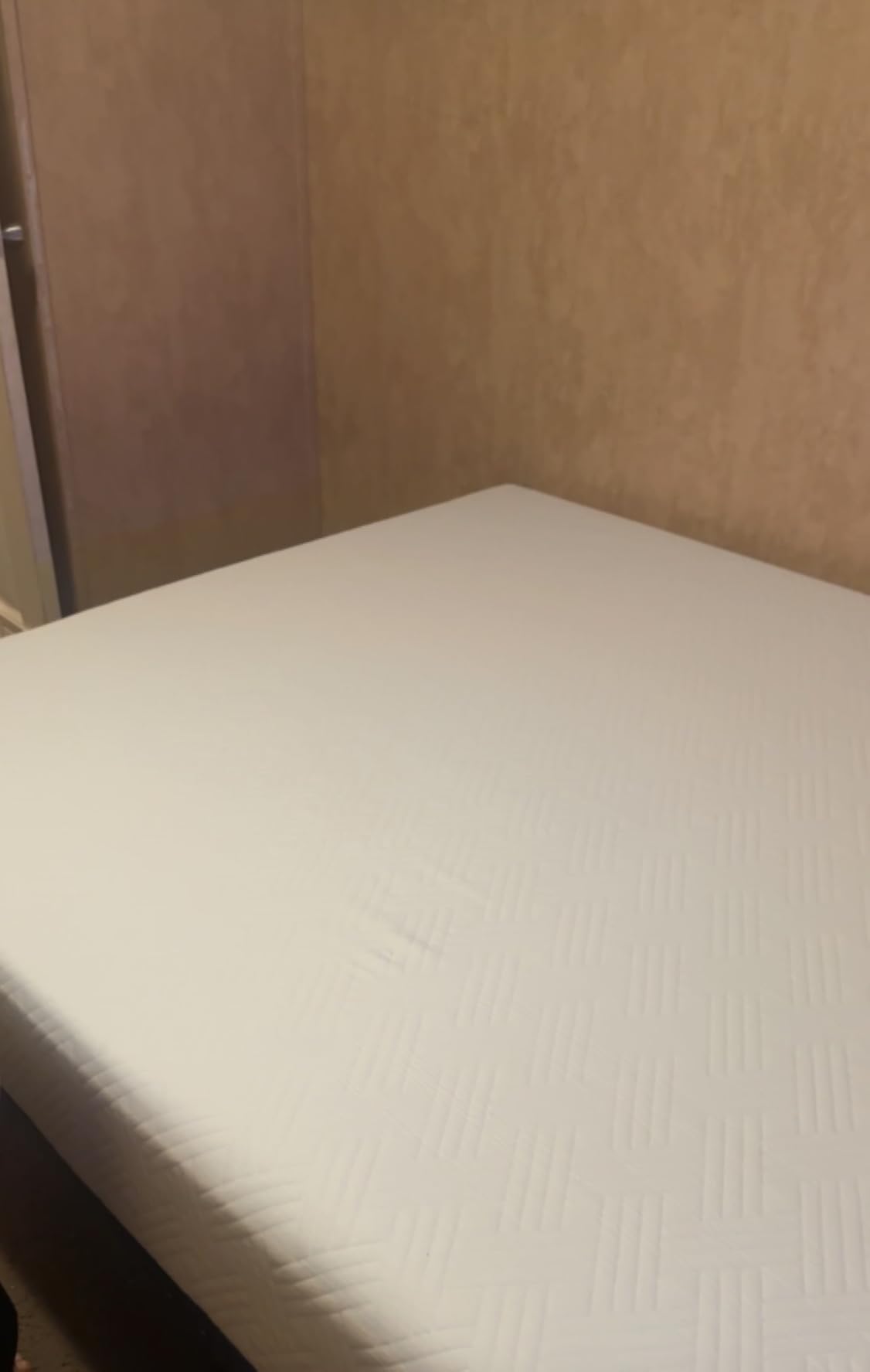 Full Size Mattress, 8 inch Memory Foam Mattress Medium Firm Mattresses for Cool Sleep Relieving Pressure Relief CertiPUR-US Certified Mattress for Kid Adult in a Box customer photo 1