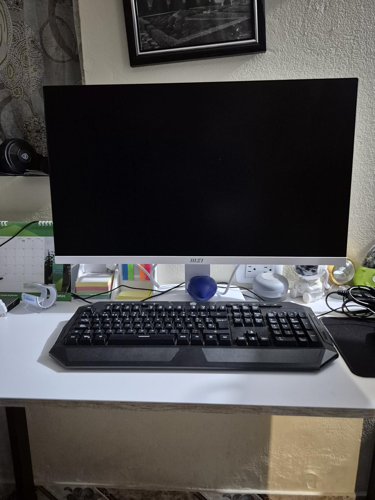 msi PRO MP273QW E14 27-inch IPS 2560 x 1440 (QHD) Computer Monitor, 144Hz,Adaptive-Synch, HDMI, DP Port, VESA Mountable, Tilt, Speaker, 1ms, White customer photo 2