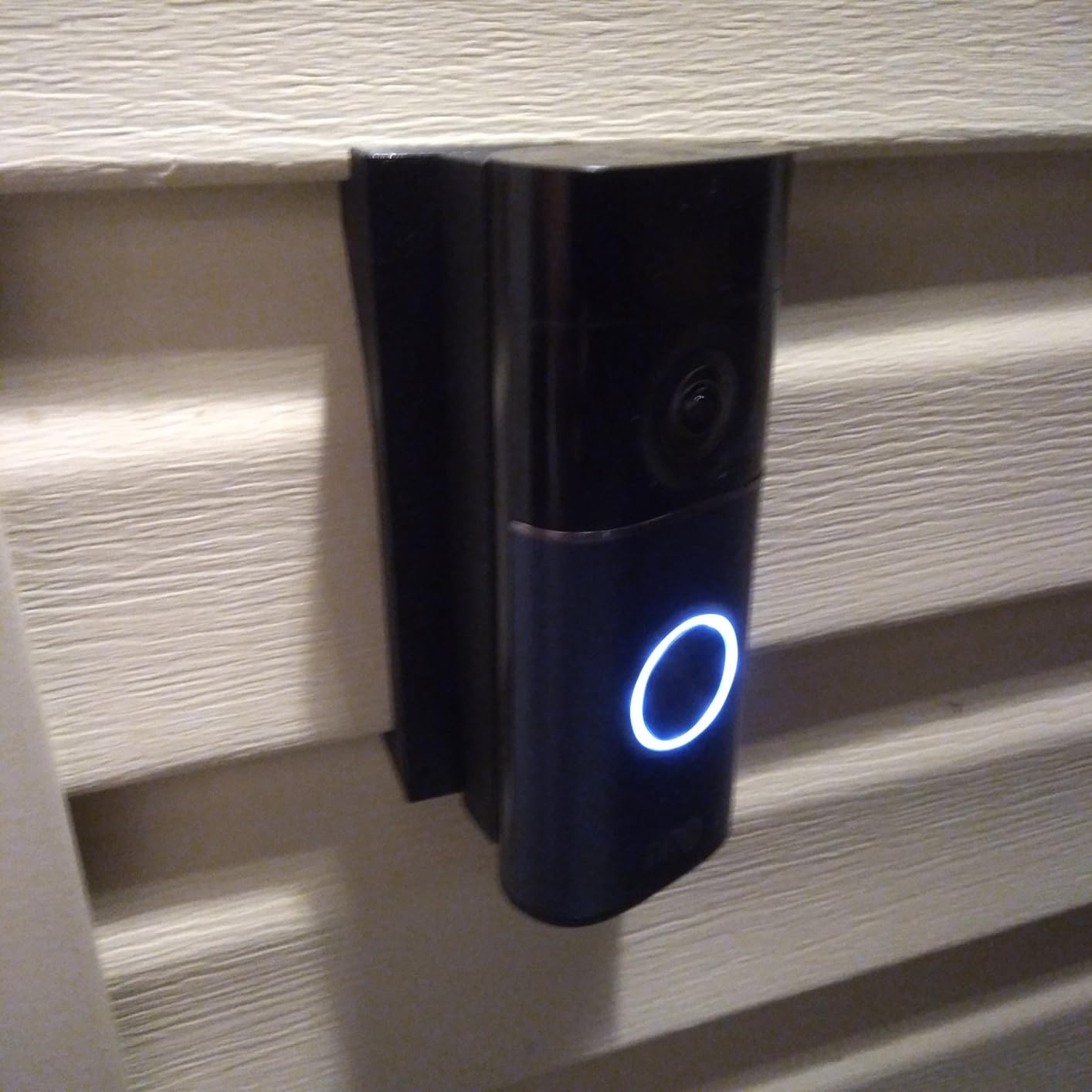Ring Wired Doorbell Plus (newest model) - Retinal 2K with wide-angle video, 4x Enhanced Zoom, Low-Light Sight, Nickel Silver customer photo 2
