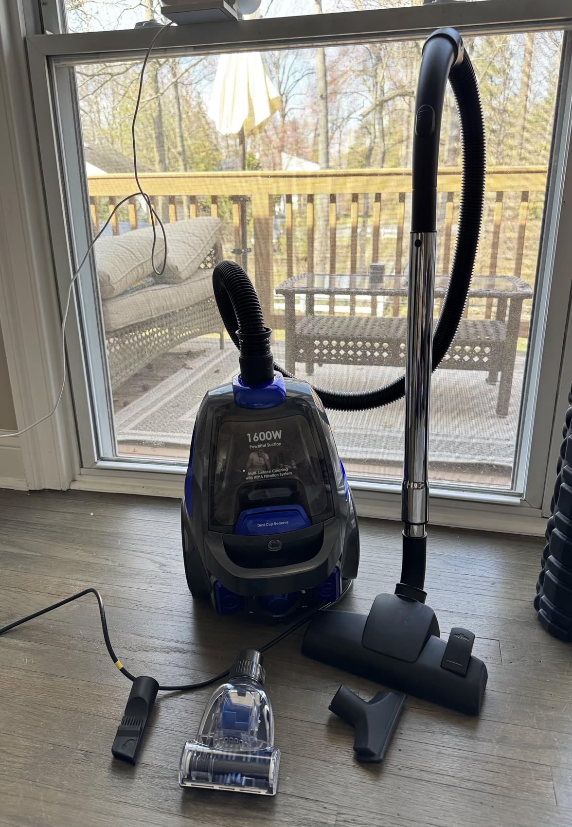 Canister Vacuum Cleaner, 40Kpa 1600W Cyclon Power Bagless Canister Vacuum Cleaners for Home, 3.7QT Large Dust Cup, Lightweight Vac for Hard Floors, Carpets, Pet Hair, Blue customer photo 2