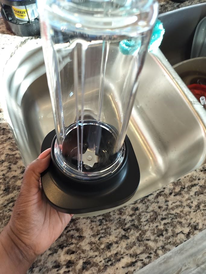 KitchenAid Pure Power Blender with 2 Personal Blending Jars, 1700 Watt Peak Power, KSB2078, Black Matte customer photo 2