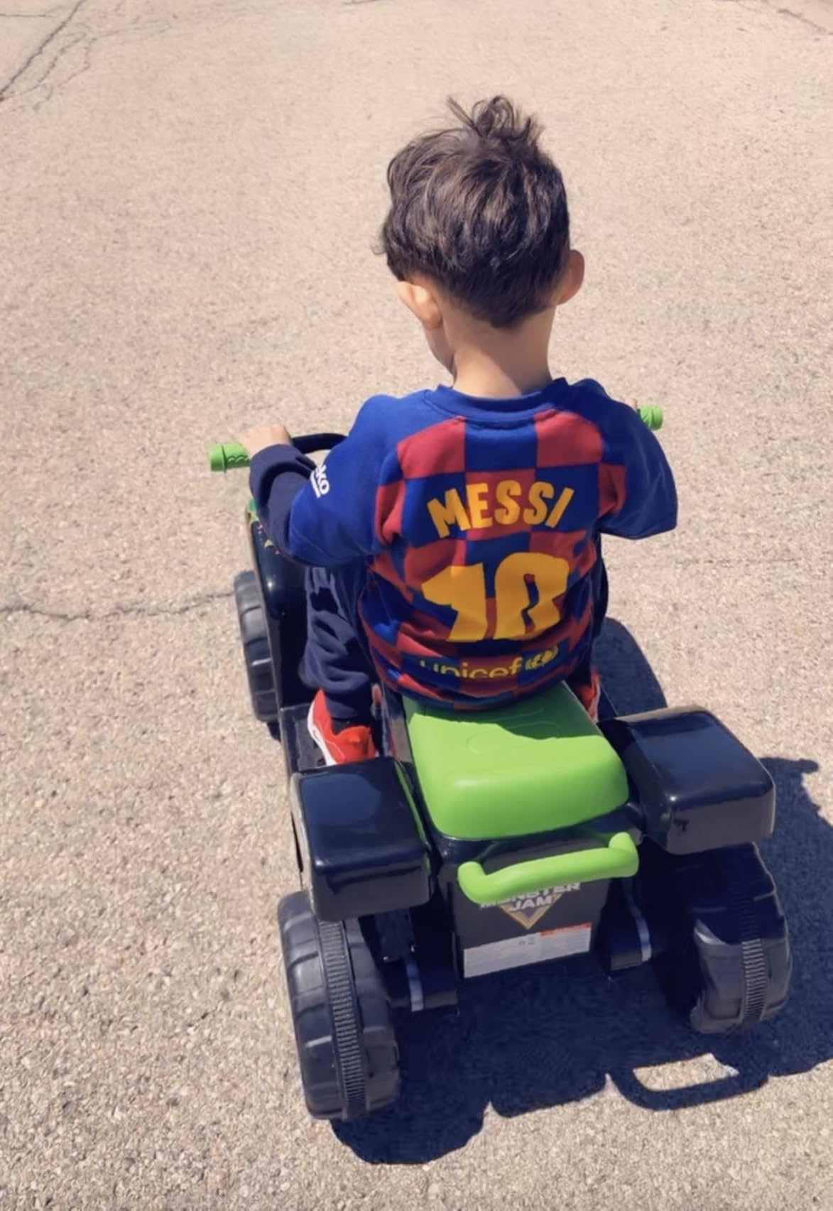 Monster Jam - Ride On Toy, 12V ATV for Kids, Battery Powered Electric Vehicle with Fun Design for Boys and Girls Imaginative Play, Grave Digger customer photo 1