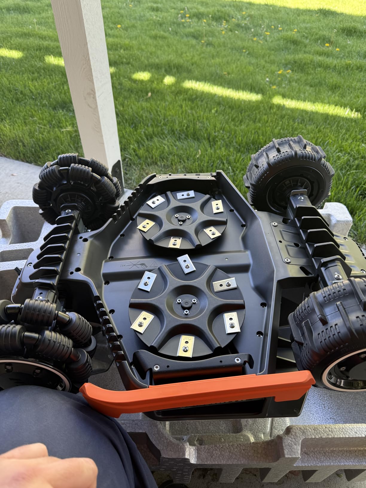 Mammotion LUBA 3 AWD 5000H Robot Lawn Mower for 1.25 Acres, 360° LiDAR+NetRTK+AI Vision Tri-Fusion Positioning, All-Wheel-Drive for 80% Slopes, 50 Multi-Zone Management, Cutting Height 2.2