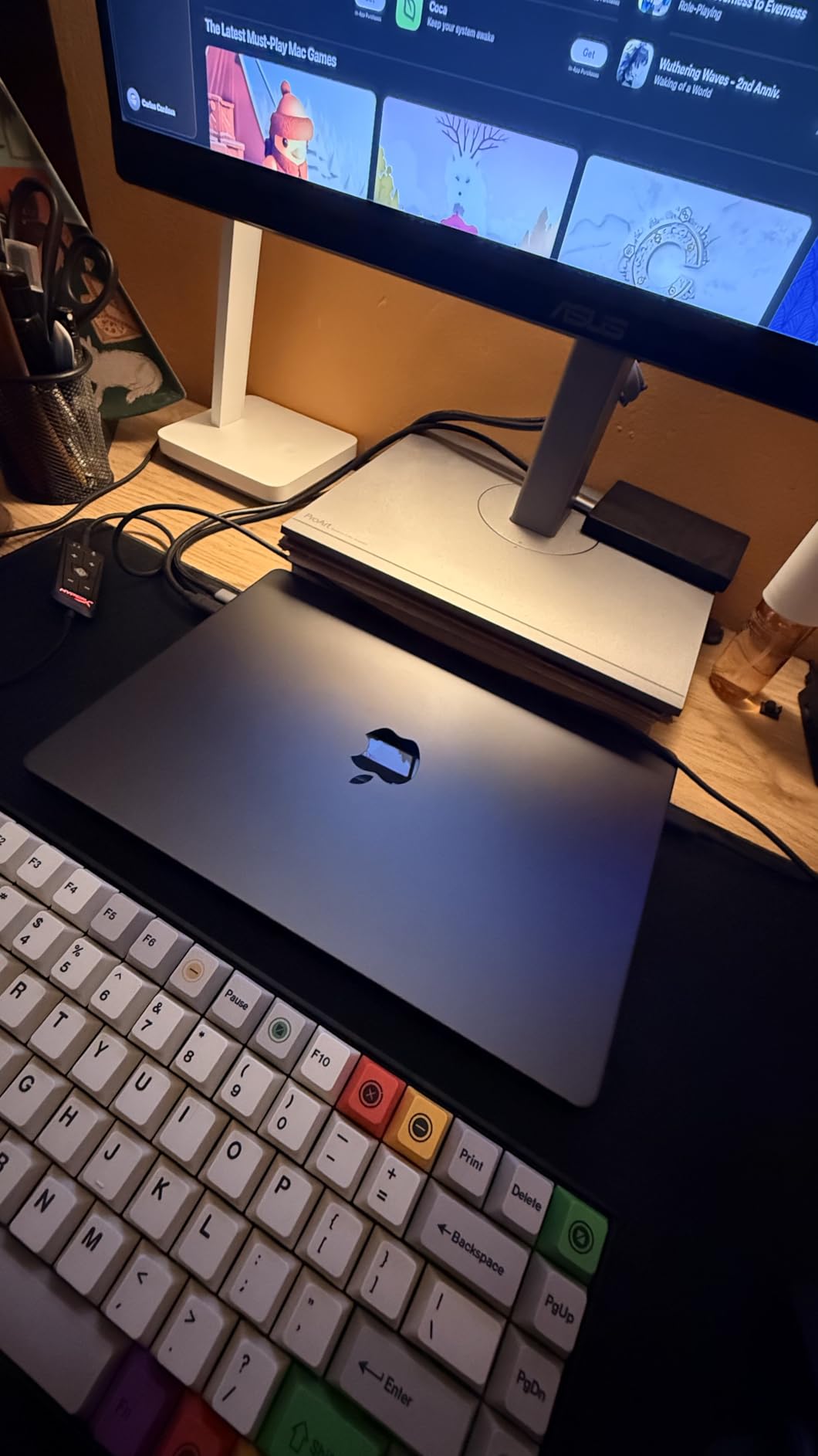 2026 MacBook Pro Laptop with Apple M5 Pro chip with 15-core CPU and 16-core GPU: Built for AI, 14.2-inch Liquid Retina XDR Display, 24GB Unified Memory, 1TB SSD, Wi-Fi 7; Space Black customer photo 2