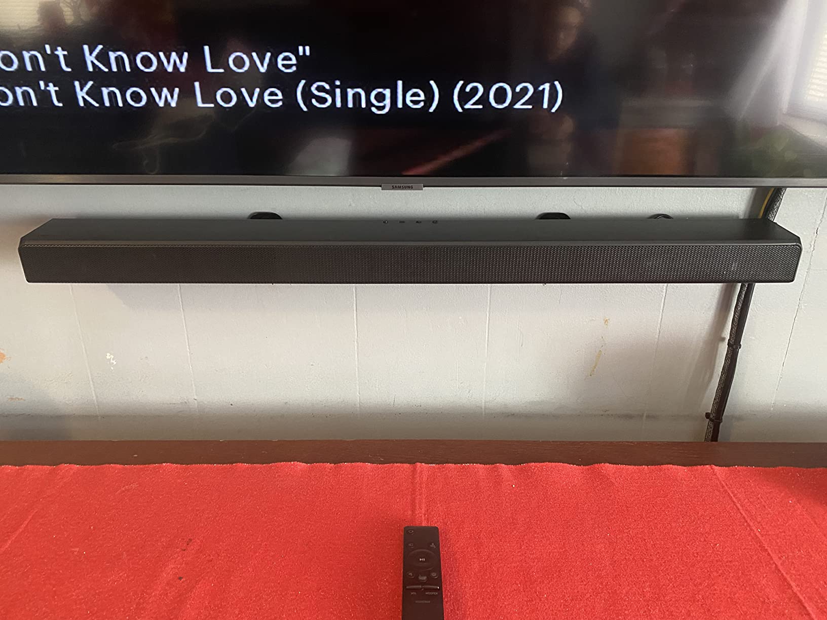 Samsung HW-Q930F Q-Series Soundbar, 9.1.4ch Wireless Dolby Atmos Soundbar with Subwoofer and Rear Up-Firing Speakers, DTS:X, SpaceFit Sound, Black customer photo 2