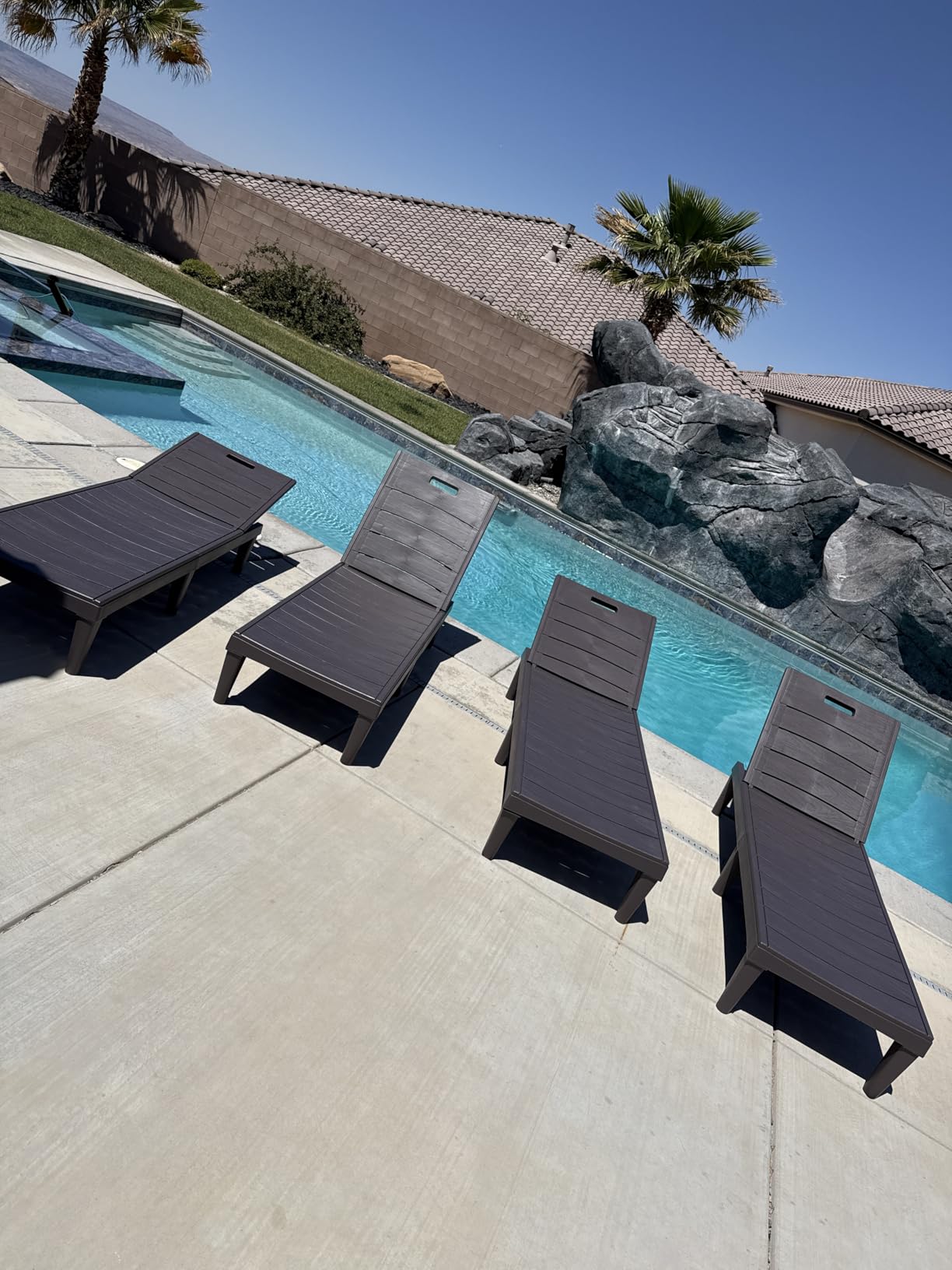 Devoko Outdoor Chaise Lounge Chair Set of 2 with 5-Position Adjustable Back, Waterproof & Lightweight PP Lounge Chairs for Outside Pool Patio, Black customer photo 1