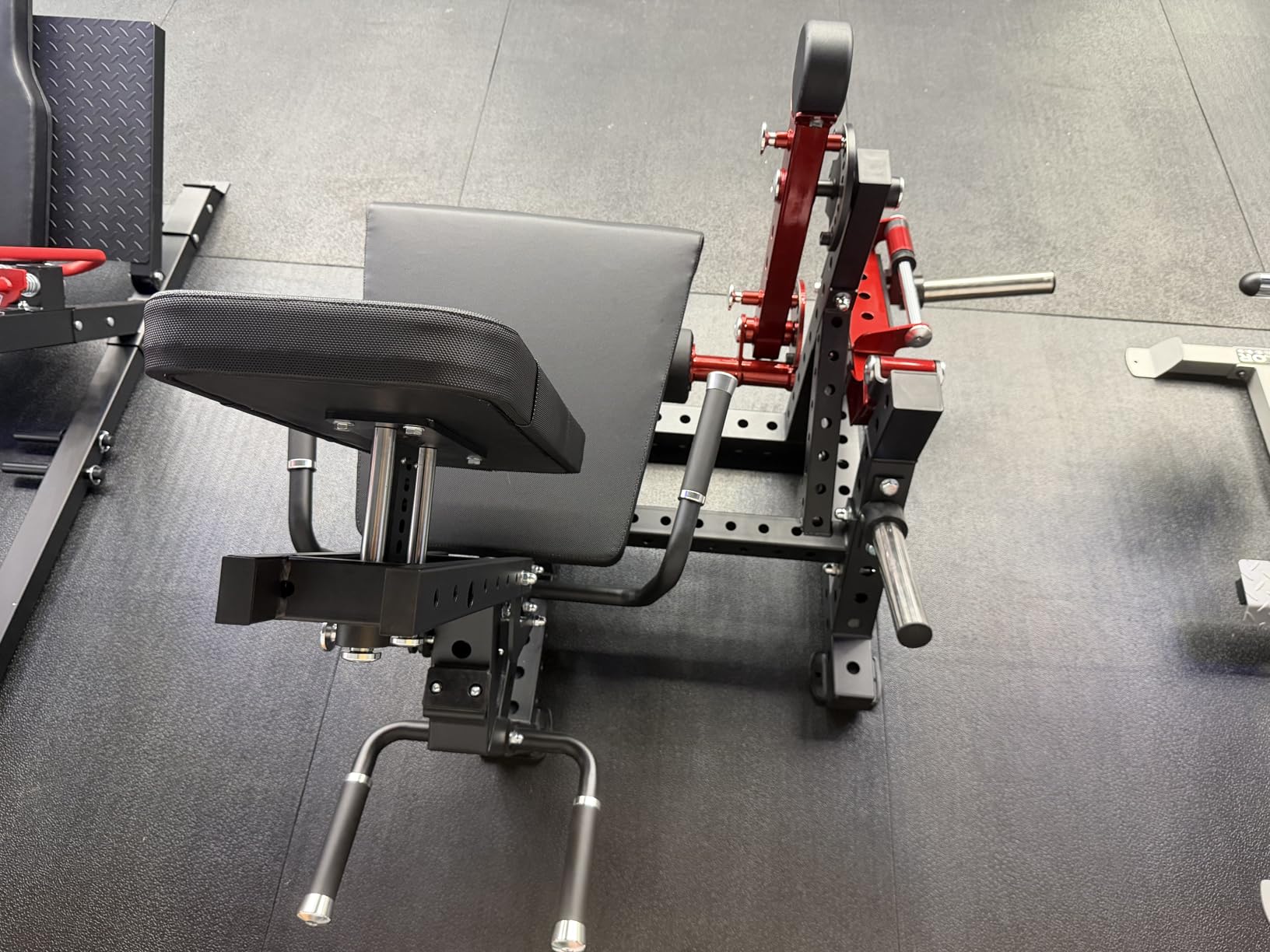 GMWD Leg Extension and Curl Machine LE08 2.0, Adjustable Leg Curl Machine with Plate Loaded, Seated Leg Extension and Lying Curl Machine for Home Gym, Leg Workout Equipment customer photo 1