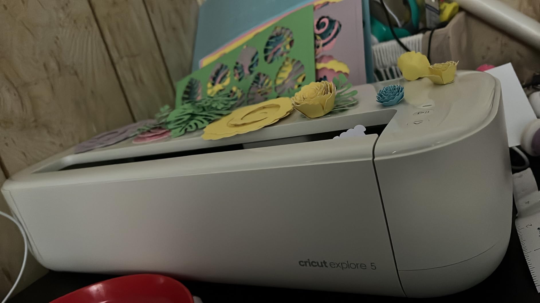 Cricut Explore 5 Rainbow Essential Bundle with EasyPress 9x9 customer photo 1