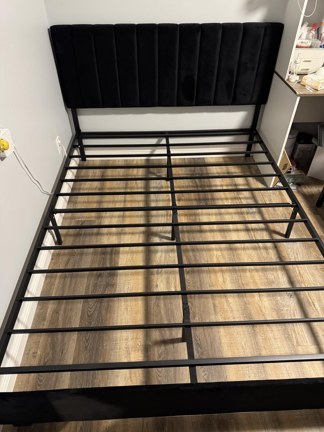 Welzona Queen Velvet Bed Frame with 4 Storage Drawers, Fully Upholstered Metal Platform Bed Frame with Vertical Channel Tufted Headboard, 3-Level Height, Easy Assembly, No Box Spring Needed, White customer photo 2