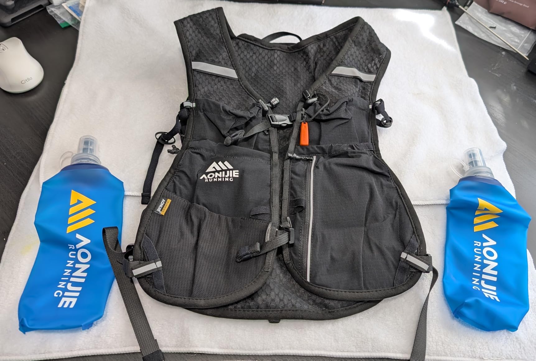 AONIJIE 12L Running Hydration Vest for Men & Women, Hydration Backpack with 2 Pcs 500ml Soft Flask Water Bottle, Lightweight Breathable Pack for Hiking, Climbing, Marathon & Cycling customer photo 1