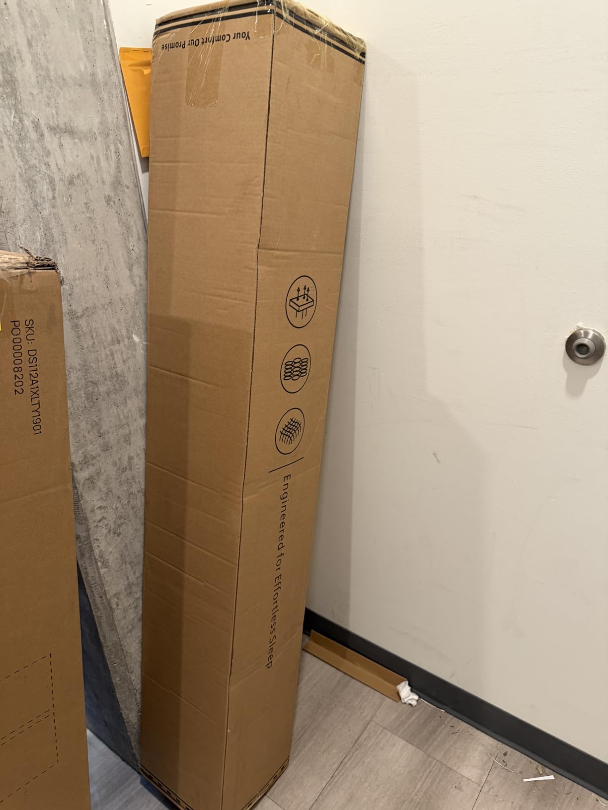 Queen Mattress 12 Inch, Medium Firm Hybrid Queen Size Mattress in a Box, Memory Foam with Individual Pocket Springs, Upgrade Zoned Support, Motion Isolation and Pressure Relief, CertiPUR-US customer photo 1