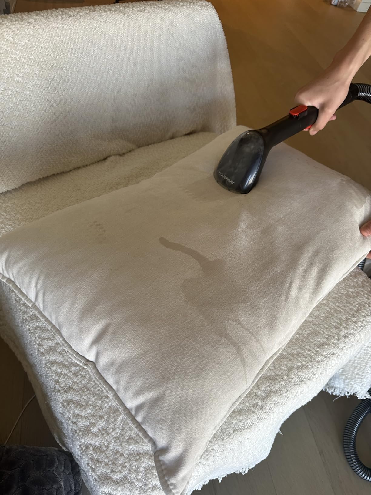 Upholstery Carpet Cleaner, MUJERBAY 15Kpa Portable Spot and Stain Cleaner Shampooer, Easy Move with Handle, 1.5-inch Deep Cleaning Machine for Couch, Stairs, Car and Pet Messes customer photo 1