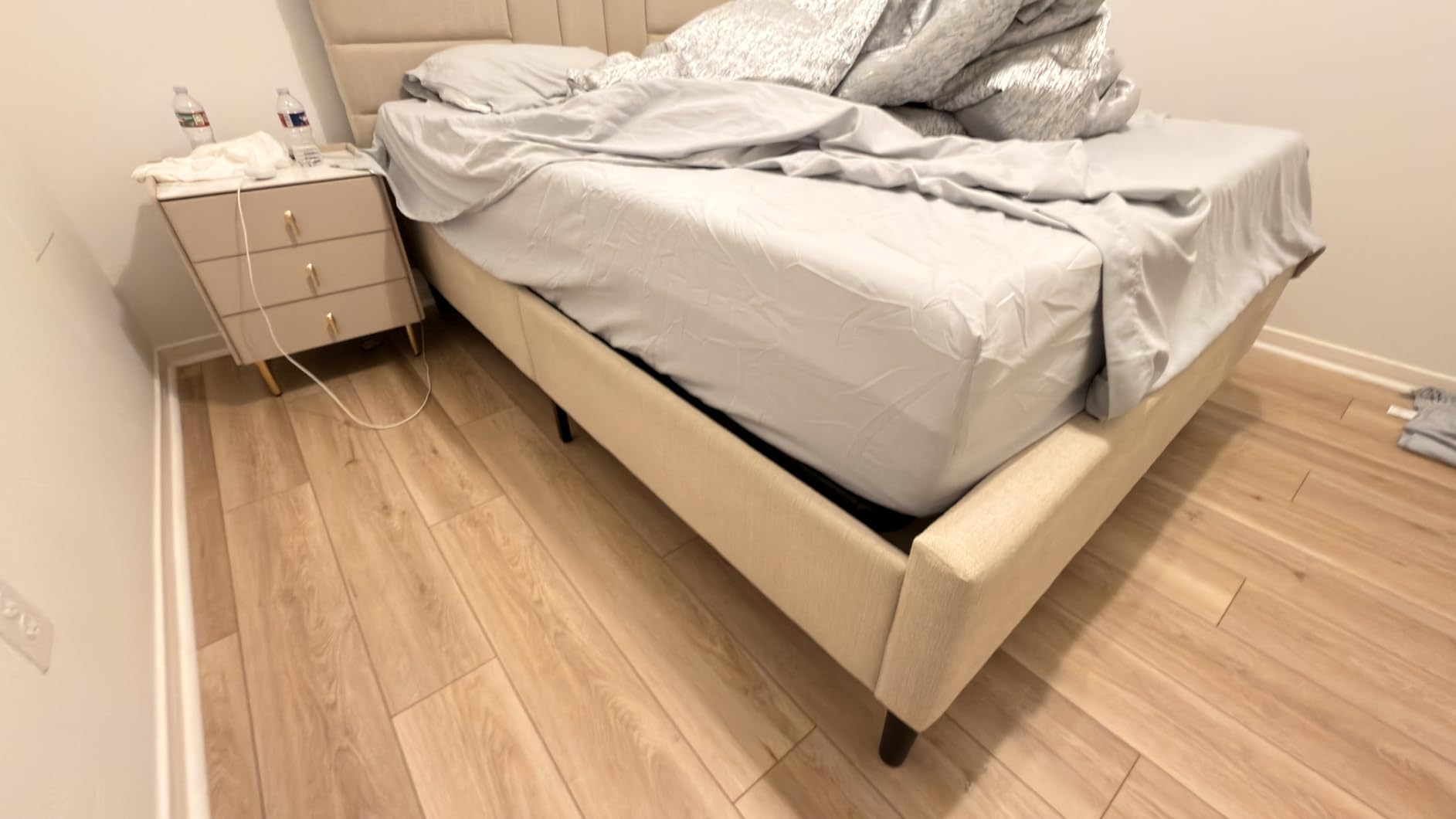 Novilla King Size Mattress, 12 Inch Gel Memory Foam King Mattress in a Box for Pressure Relieving & Cooling Comfort, Triple Foam Layers for Spinal Support & Motion Isolating, CertiPUR US Certified customer photo 1