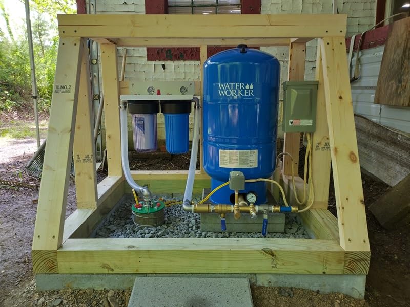 WaterWorker 25009 20Gal Vertical Well Tank, 20 Gallon, Blue customer photo 1