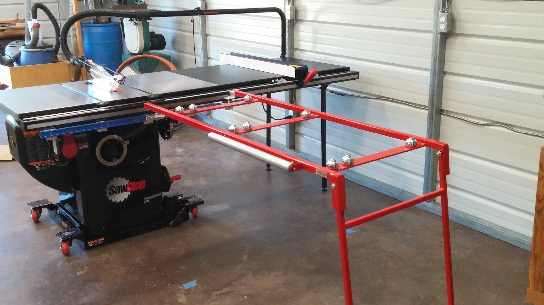 SawStop 10-Inch Professional Cabinet Saw, 3-HP, 52-Inch Professional T-Glide Fence System (PCS31230-TGP252) customer photo 1
