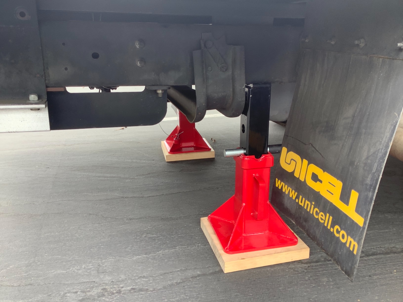 SUNEX TOOLS 1522A 22-Ton Jack Stands, Pair customer photo 1