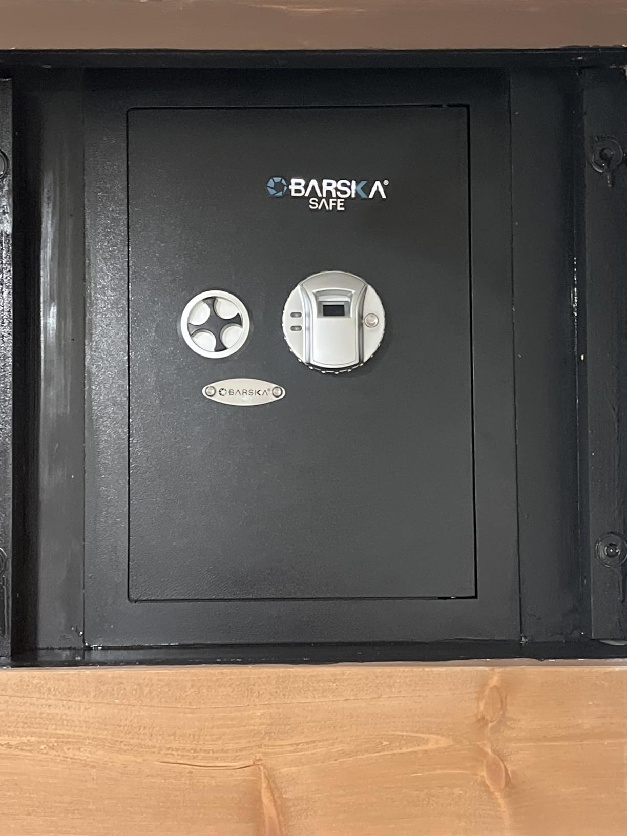 Barska Biometric Fingerprint Steel Wall Safe with Adjustable Shelves, DOJ Certified with Pry-Resistant Deadbolts customer photo 2