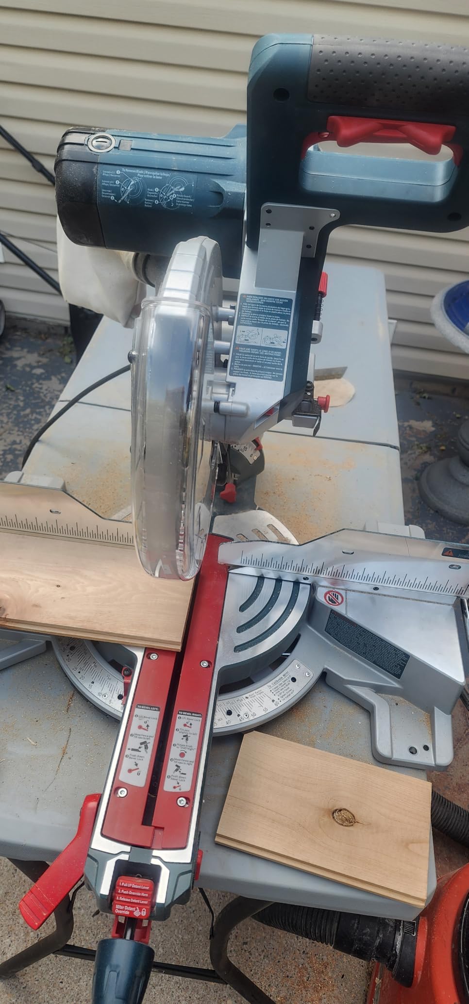 BOSCH CM10GD Compact Miter Saw - 15 Amp Corded 10 Inch Dual-Bevel Sliding Glide Miter Saw customer photo 2