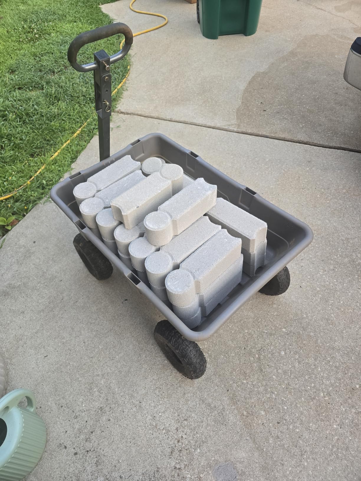 Gorilla Carts Poly Dump Cart, 600 lb. Capacity, 4 Cu ft, Quick Release Dump | Pneumatic Tires, Patented quick-release dumping, For yard, landscaping & gardening, Rust-resistant poly bed, Easy assembly customer photo 2