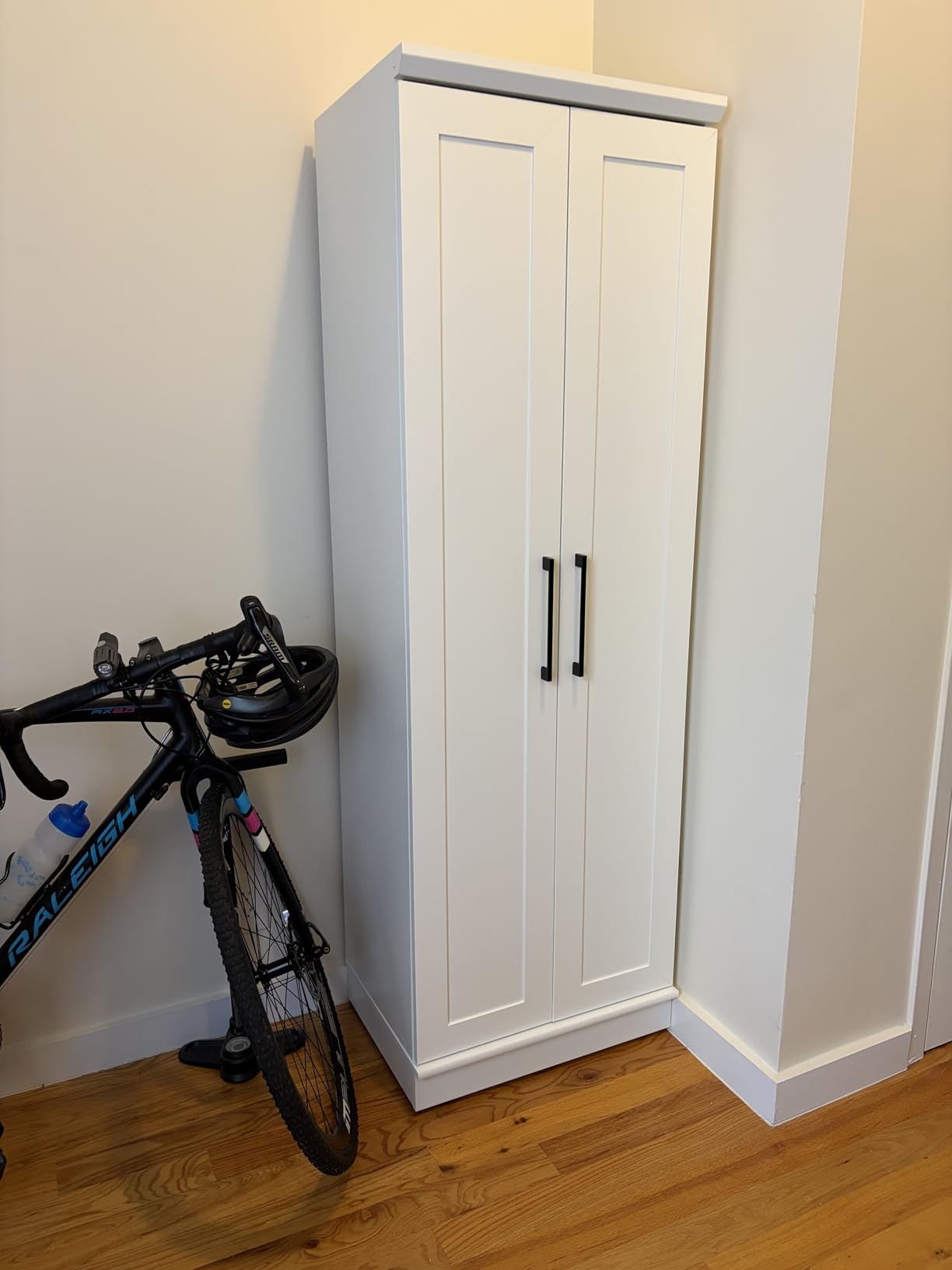 Sauder HomePlus Storage Cabinet/ Pantry cabinets, Soft White finish customer photo 2