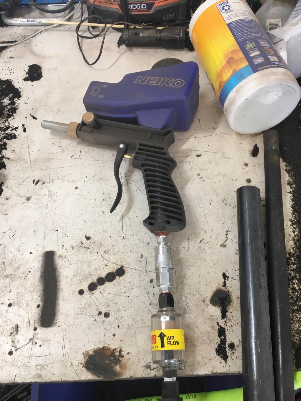 NEIKO 30068A Air Sand Blaster Gun | Remove Paint, Rust, Stains, and Grime on Surfaces | Gravity Feed | Replaceable Steel Nozzle customer photo 1