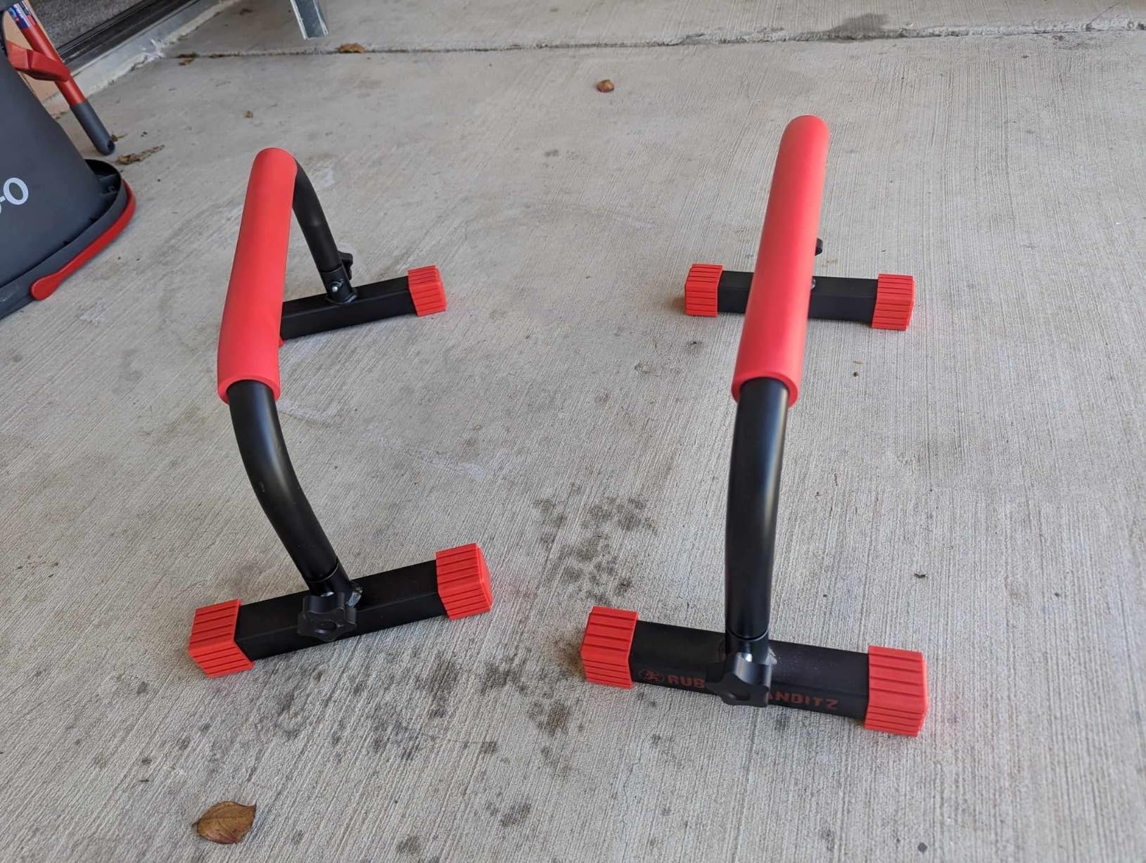Rubberbanditz Parallette, Parallel Bars & Dip Station | At Home Gym Workout Equipment, L-Sit Bars & Calisthenics Equipment for Home. Perfect for Push Ups, Dips, Handstands & Gymnastics. customer photo 2